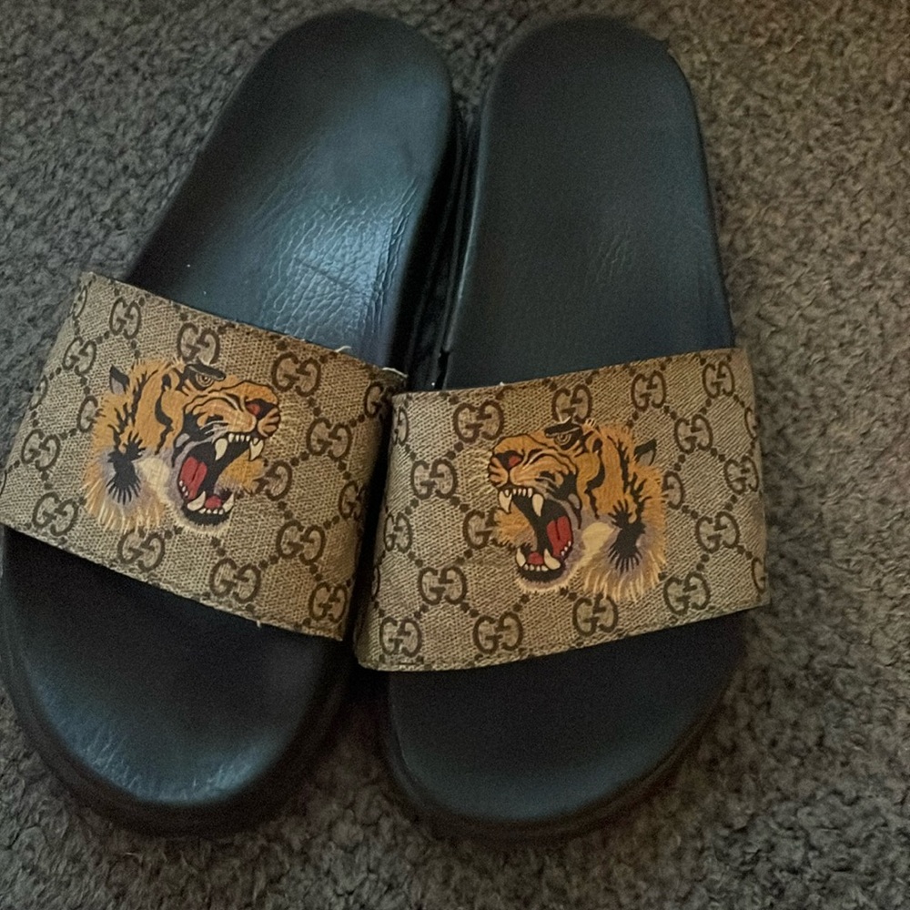 Gucci Slides Large
